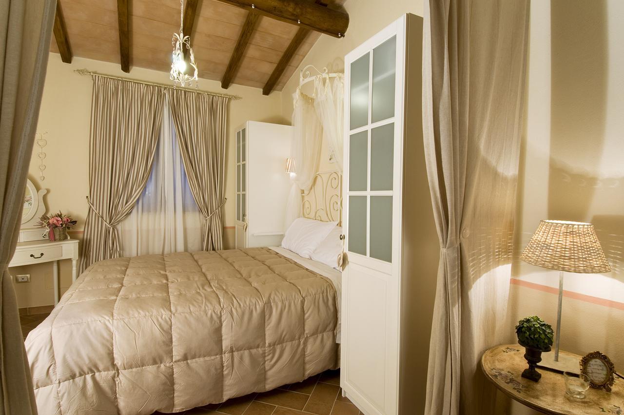 Agriturismo Poggio Di Maremma Pescia Romana Exterior foto