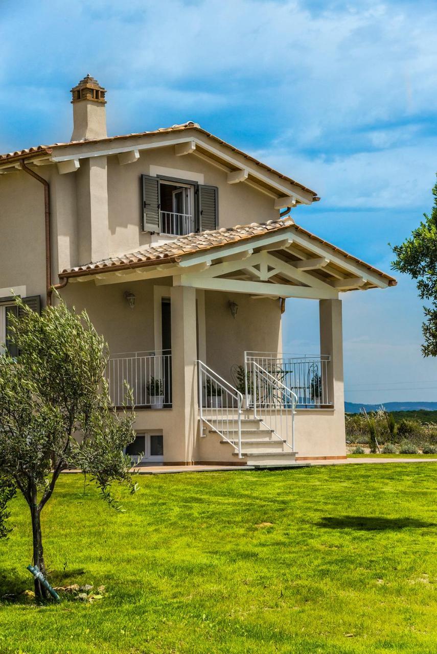 Agriturismo Poggio Di Maremma Pescia Romana Exterior foto